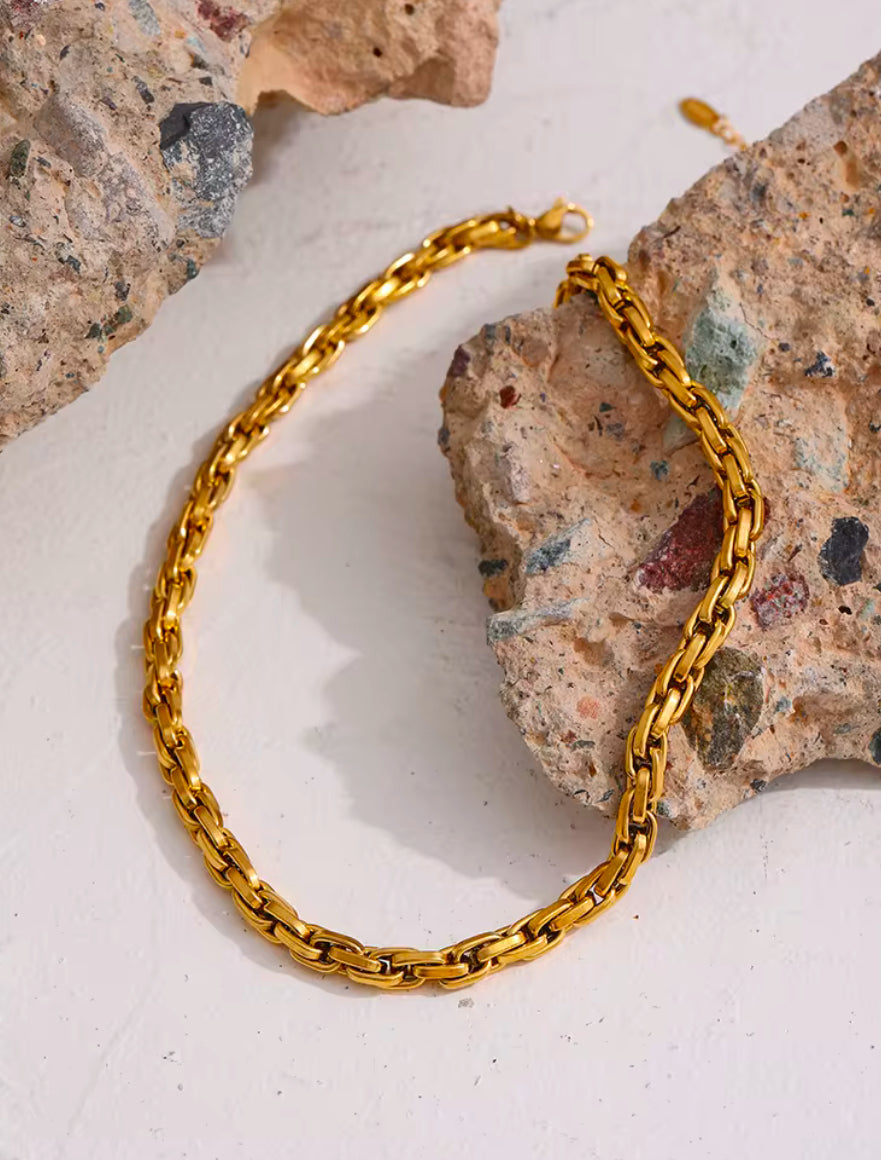Isibopho Chain Necklace